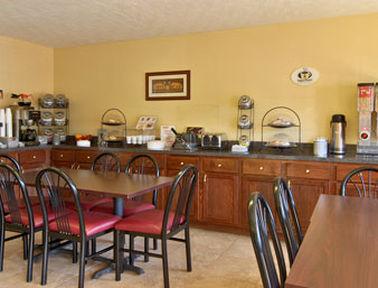 Super 8 By Wyndham Whites Creek/ Nw Area Hotel 2*